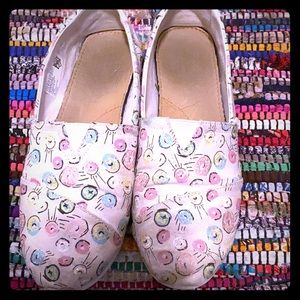 Girls toms shoes